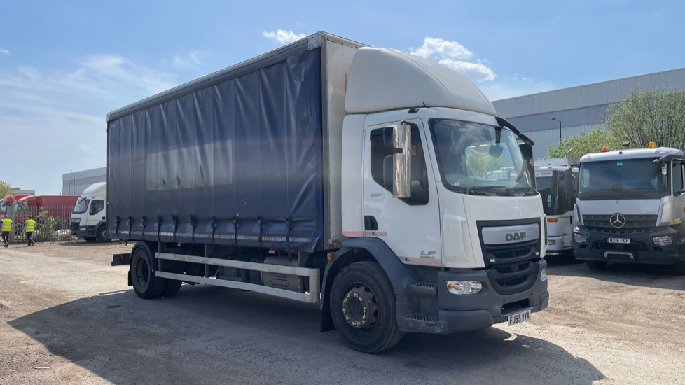 DAF LF 250 EURO 6 18 TONNE - Тентованный грузовик: фото 1 DAF LF 250 EURO 6 18 TONNE - Тентованный грузовик: фото 1