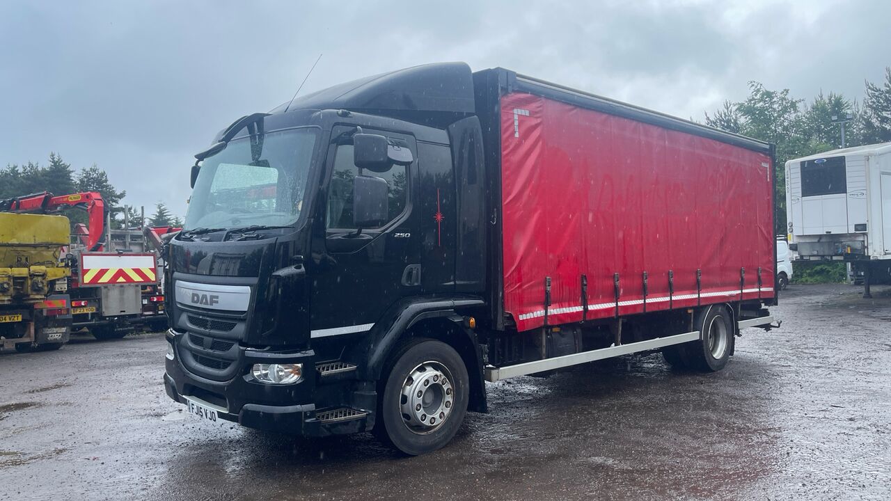 DAF LF 250 - Тентованный грузовик: фото 2 DAF LF 250 - Тентованный грузовик: фото 2