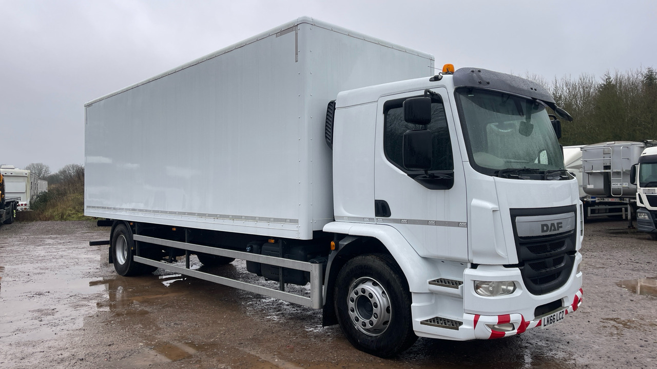 DAF LF 280 - Грузовик с закрытым кузовом: фото 1 DAF LF 280 - Грузовик с закрытым кузовом: фото 1