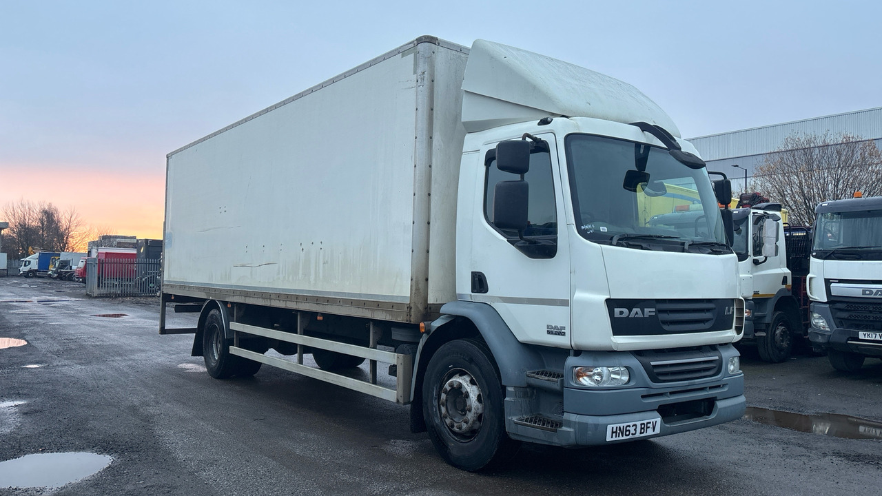 DAF LF 55.220 - Грузовик с закрытым кузовом: фото 1 DAF LF 55.220 - Грузовик с закрытым кузовом: фото 1