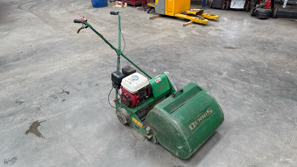 DENNIS FT510 PEDESTRIAN CYLINDER MOWER, NO UNIT, GRASS BOX - Строительное оборудование: фото 1 DENNIS FT510 PEDESTRIAN CYLINDER MOWER, NO UNIT, GRASS BOX - Строительное оборудование: фото 1