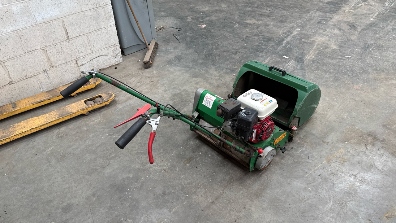 DENNIS FT510 PEDESTRIAN CYLINDER MOWER WITH 5K UNIT AND GRASS BOX - Строительное оборудование: фото 1 DENNIS FT510 PEDESTRIAN CYLINDER MOWER WITH 5K UNIT AND GRASS BOX - Строительное оборудование: фото 1
