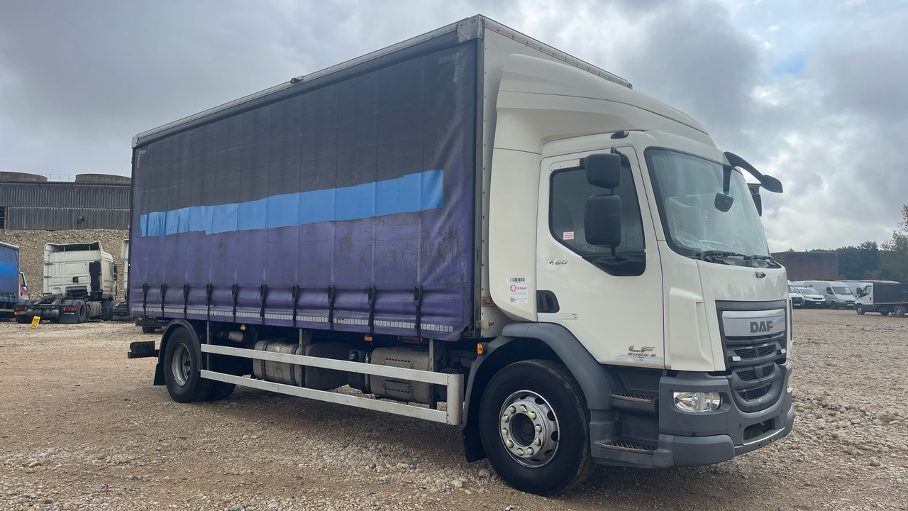 Daf LF 260 - Тентованный грузовик: фото 1 Daf LF 260 - Тентованный грузовик: фото 1