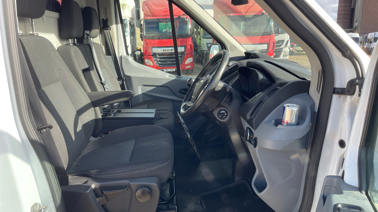 FORD TRANSIT 350 2.2 TDCI 125PS - Цельнометаллический фургон: фото 5 FORD TRANSIT 350 2.2 TDCI 125PS - Цельнометаллический фургон: фото 5