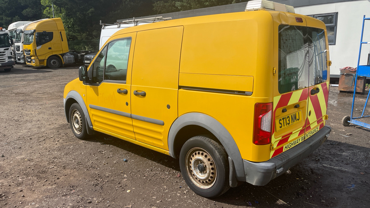 FORD TRANSIT CONNECT T200 1.8 TDCi 75ps - Легковой фургон: фото 3 FORD TRANSIT CONNECT T200 1.8 TDCi 75ps - Легковой фургон: фото 3