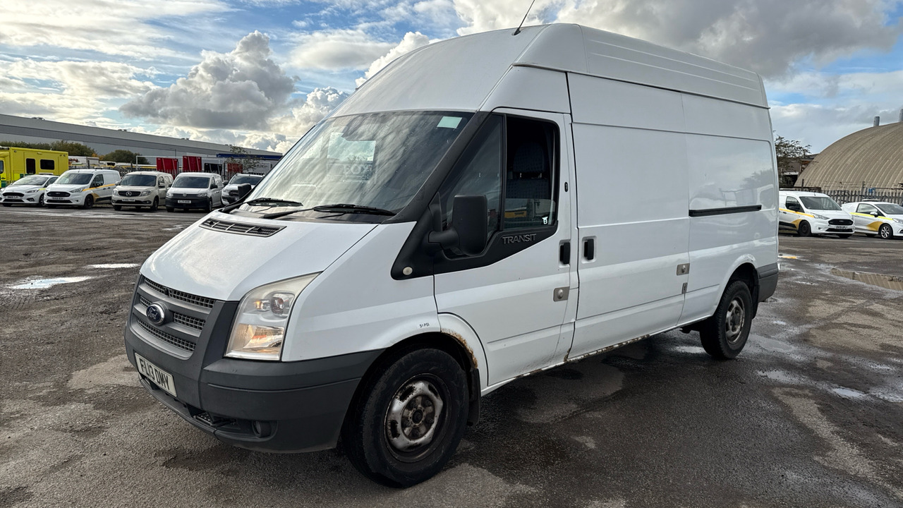 FORD TRANSIT T350 2.2 TDCI 125PS - Цельнометаллический фургон: фото 2 FORD TRANSIT T350 2.2 TDCI 125PS - Цельнометаллический фургон: фото 2