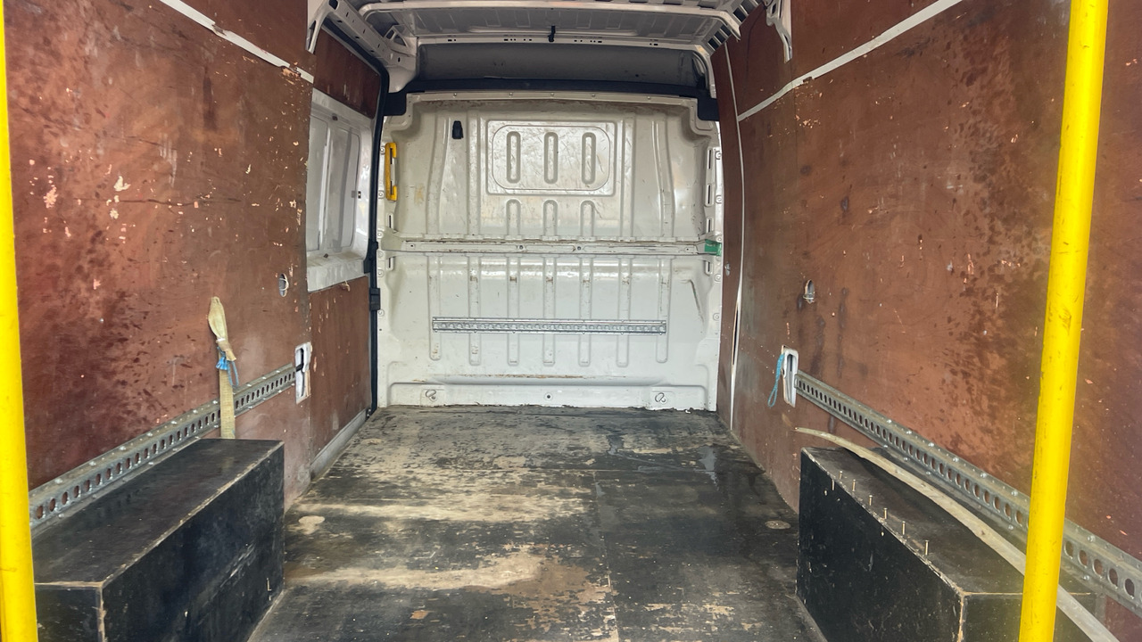 Цельнометаллический фургон Fiat Ducato 35 MAXI 2.2 MULTI JET 140PS: фото 11