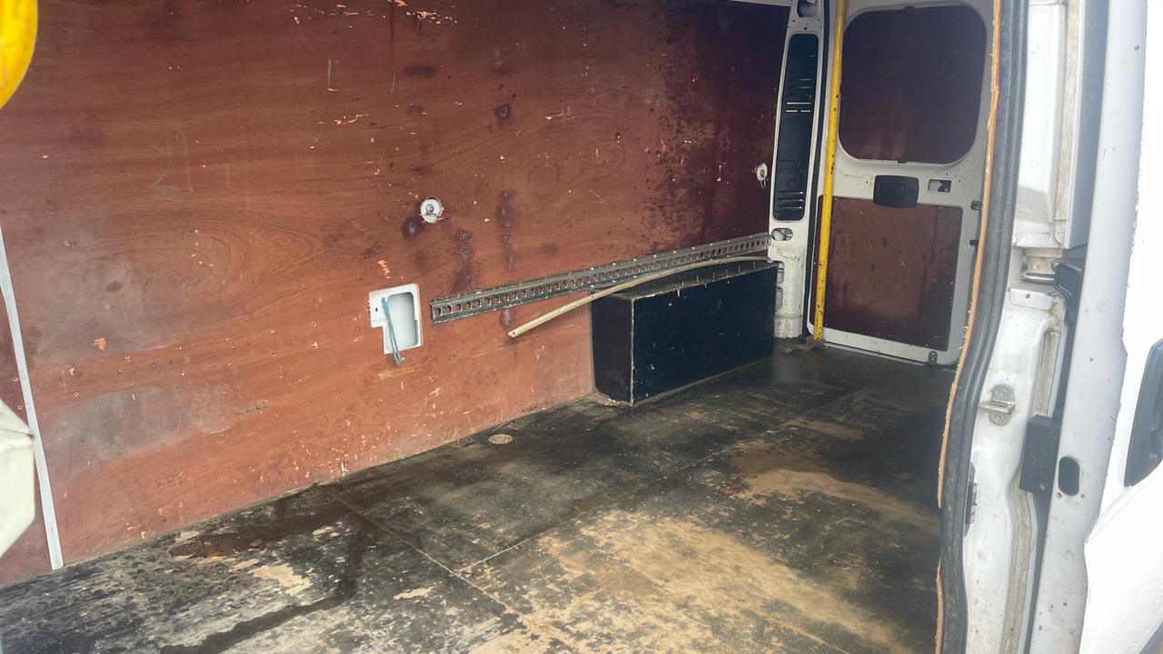 Цельнометаллический фургон Fiat Ducato 35 MAXI 2.2 MULTI JET 140PS: фото 15