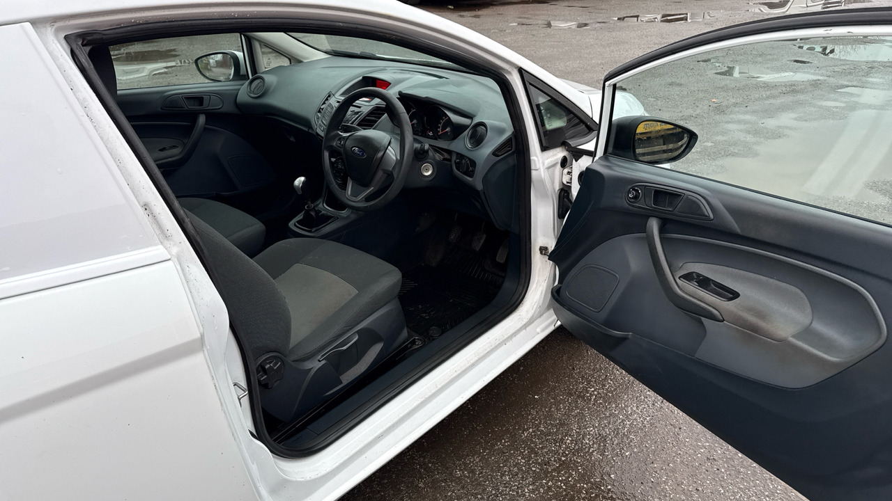 Ford Fiesta 1.4 TDCi 70PS - Легковой автомобиль: фото 5 Ford Fiesta 1.4 TDCi 70PS - Легковой автомобиль: фото 5