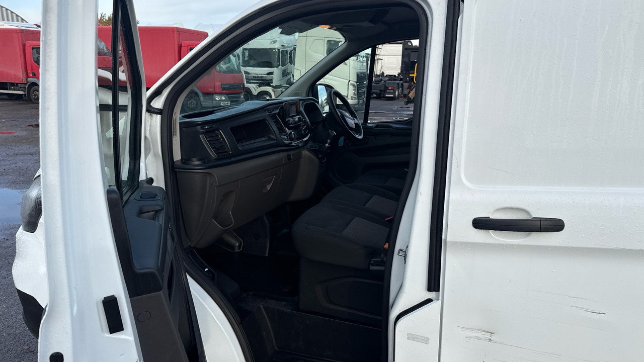 Легковой фургон Ford Transit Custom 300 2.0 EcoBlue 105ps: фото 13