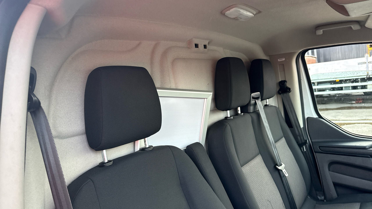 Легковой фургон Ford Transit Custom 300 2.0 EcoBlue 105ps: фото 16