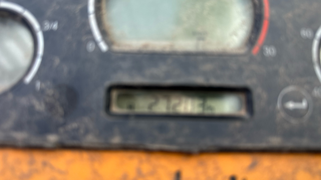 Телескопический погрузчик HAULOTTE HTL 4014: фото 9 Телескопический погрузчик HAULOTTE HTL 4014: фото 9