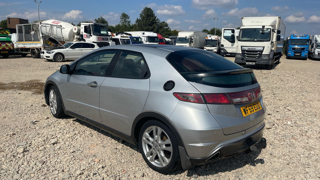 HONDA CIVIC 2.2 I-CTDI - Хэтчбек: фото 3 HONDA CIVIC 2.2 I-CTDI - Хэтчбек: фото 3