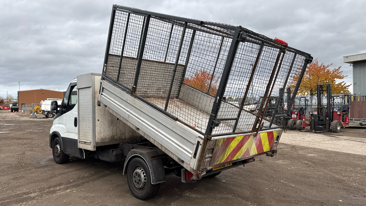 IVECO DAILY 35-120 2.3 4100 WB - Малотоннажный самосвал: фото 3 IVECO DAILY 35-120 2.3 4100 WB - Малотоннажный самосвал: фото 3