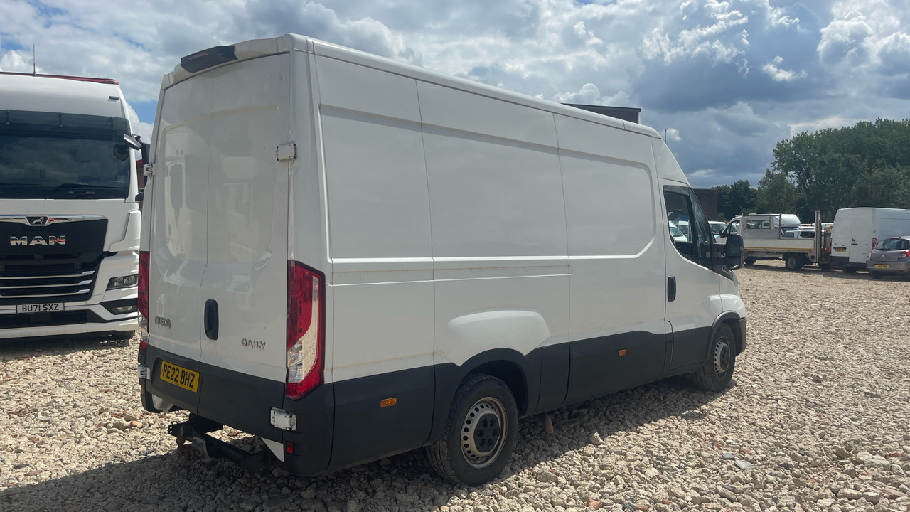 IVECO DAILY 35-140 2.3 3520 WB - Цельнометаллический фургон: фото 4 IVECO DAILY 35-140 2.3 3520 WB - Цельнометаллический фургон: фото 4