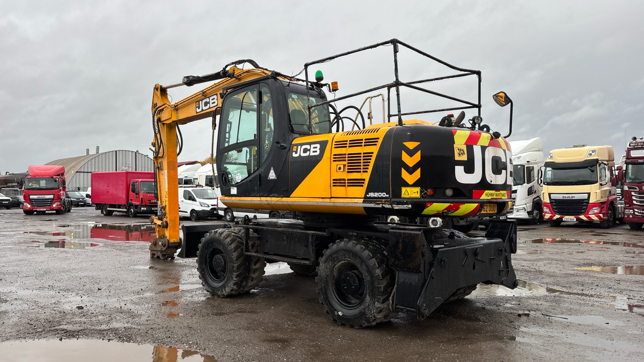 JCB JS200W - Колёсный экскаватор: фото 3 JCB JS200W - Колёсный экскаватор: фото 3