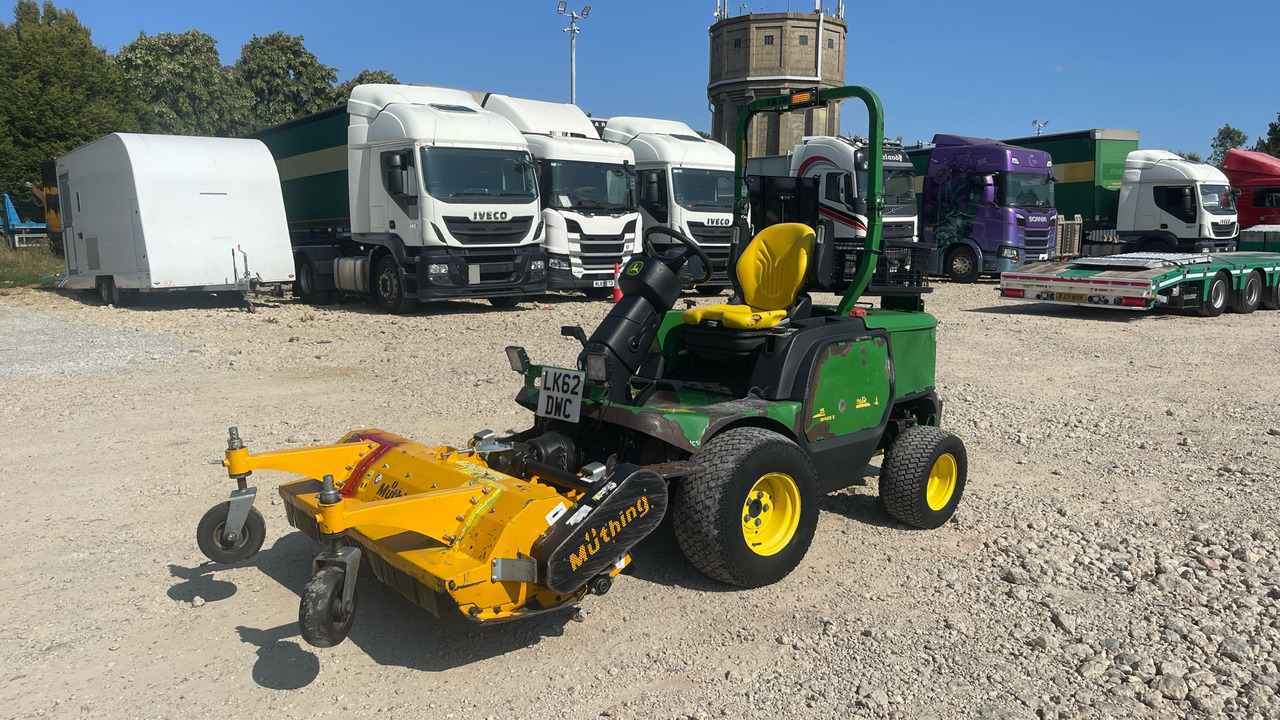 JOHN DEERE F1400 - Газонокосилка: фото 2 JOHN DEERE F1400 - Газонокосилка: фото 2