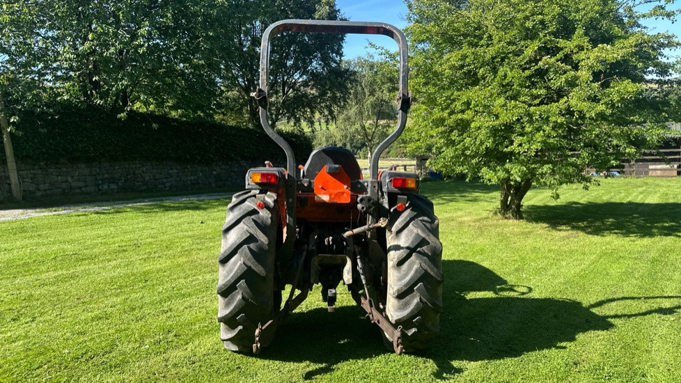KUBOTA L4240 - Трактор: фото 5 KUBOTA L4240 - Трактор: фото 5