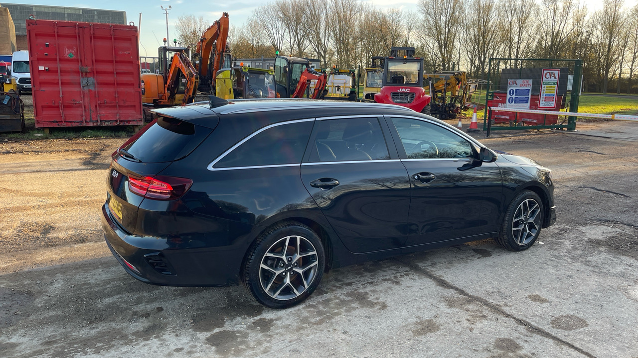 Kia Ceed 3 1.5 GDI ISG - Универсал: фото 4 Kia Ceed 3 1.5 GDI ISG - Универсал: фото 4