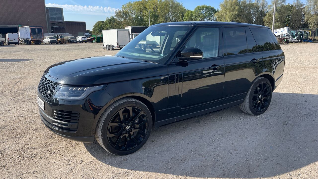 Land Rover Range Rover 4.4 SDV8 Autobiography - Внедорожник: фото 2 Land Rover Range Rover 4.4 SDV8 Autobiography - Внедорожник: фото 2