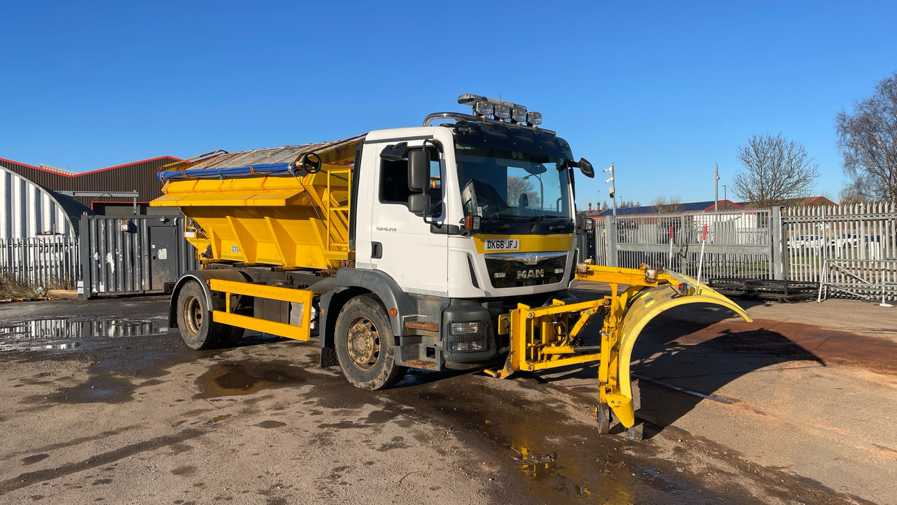 MAN TG-M 18.250 - Снегоуборочная машина: фото 1 MAN TG-M 18.250 - Снегоуборочная машина: фото 1