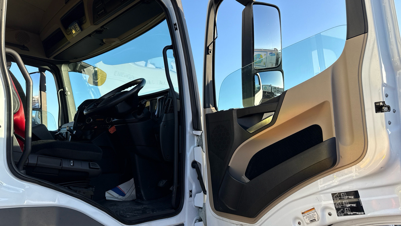 MERCEDES-BENZ ACTROS 1824 - Грузовик с закрытым кузовом: фото 5 MERCEDES-BENZ ACTROS 1824 - Грузовик с закрытым кузовом: фото 5