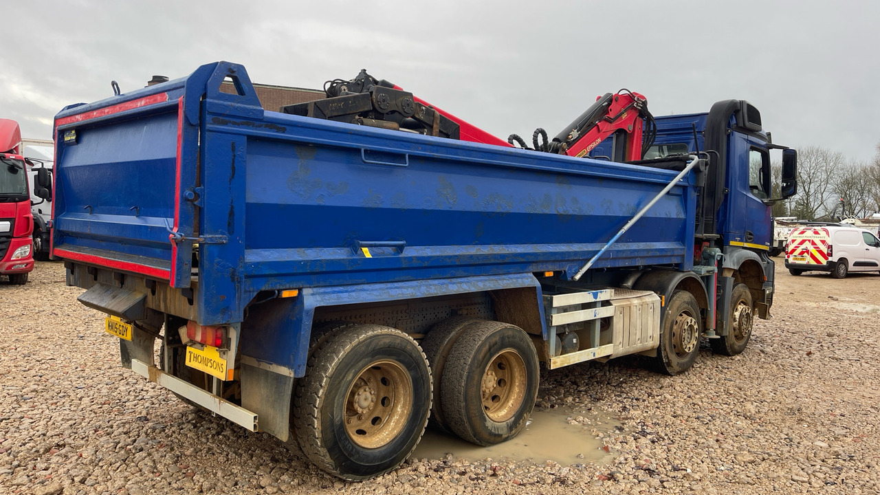 MERCEDES-BENZ AROCS 3240 - Самосвал, Автоманипулятор: фото 4 MERCEDES-BENZ AROCS 3240 - Самосвал, Автоманипулятор: фото 4