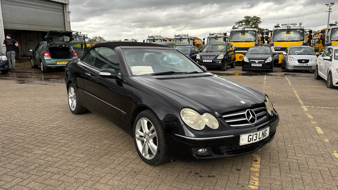 MERCEDES CLK 1.8 AVANTGARDE - Легковой автомобиль: фото 1 MERCEDES CLK 1.8 AVANTGARDE - Легковой автомобиль: фото 1