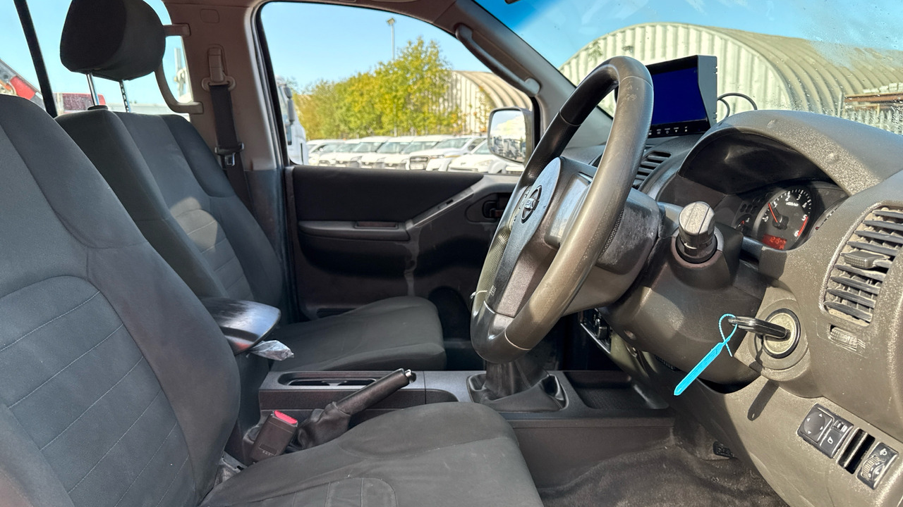NISSAN NAVARA VISIA 2.5 DCI 144PS - Пикап, Грузопассажирский фургон: фото 5 NISSAN NAVARA VISIA 2.5 DCI 144PS - Пикап, Грузопассажирский фургон: фото 5