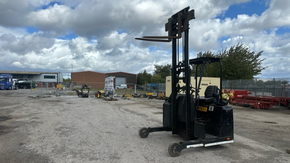 PALFINGER F3 151 - Мобильный вилочный погрузчик: фото 5 PALFINGER F3 151 - Мобильный вилочный погрузчик: фото 5