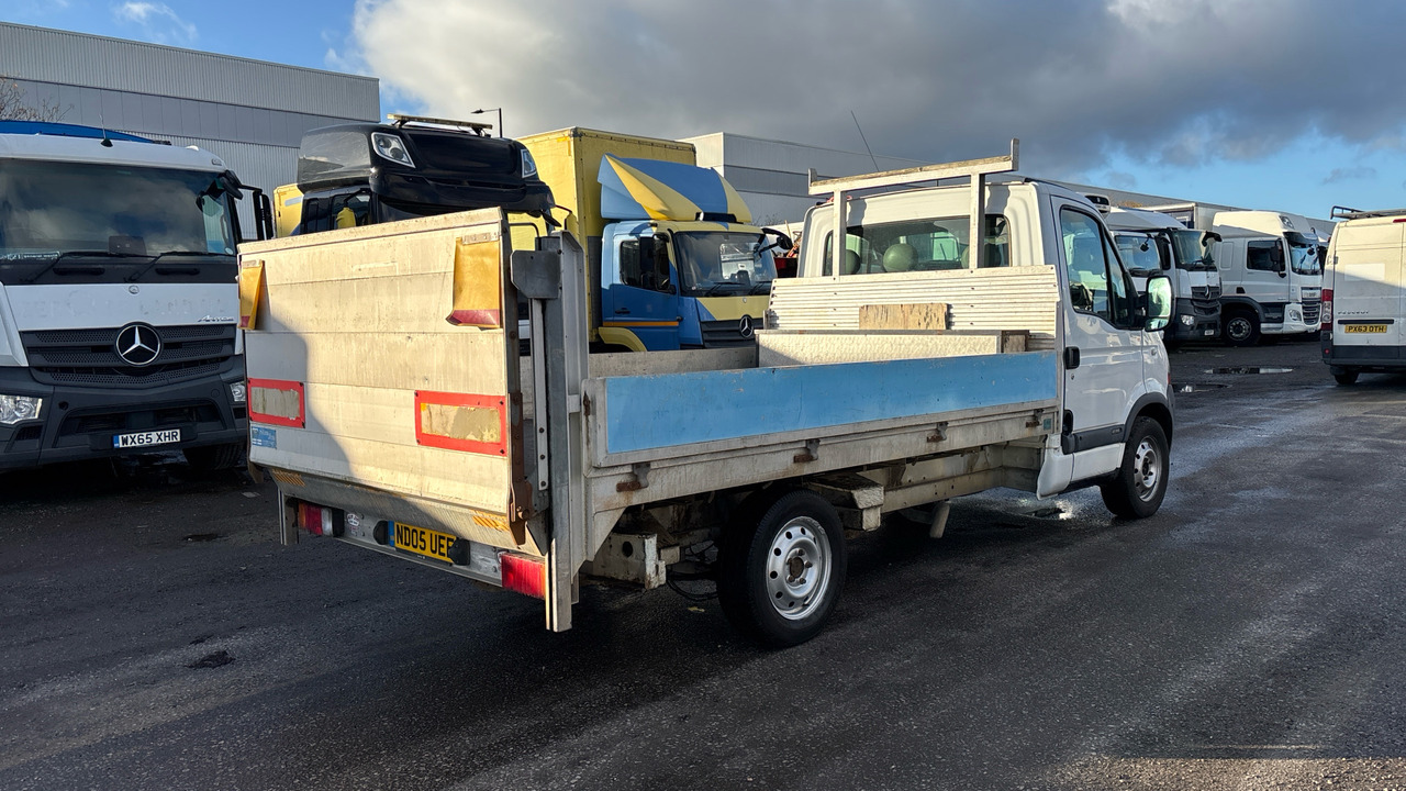 RENAULT MASTER CCPML35 DCI100 MWB - Грузовик бортовой/ Платформа: фото 4 RENAULT MASTER CCPML35 DCI100 MWB - Грузовик бортовой/ Платформа: фото 4