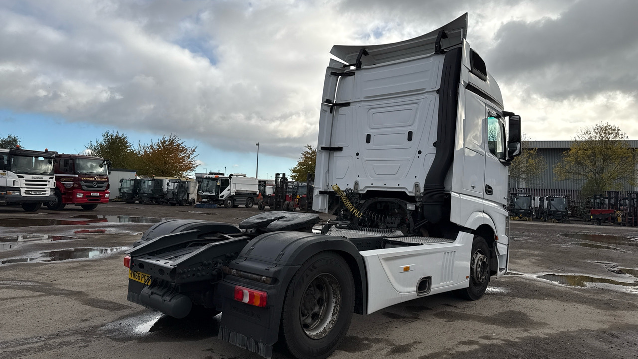 MERCEDES-BENZ ACTROS 1843 - Тягач: фото 4 MERCEDES-BENZ ACTROS 1843 - Тягач: фото 4