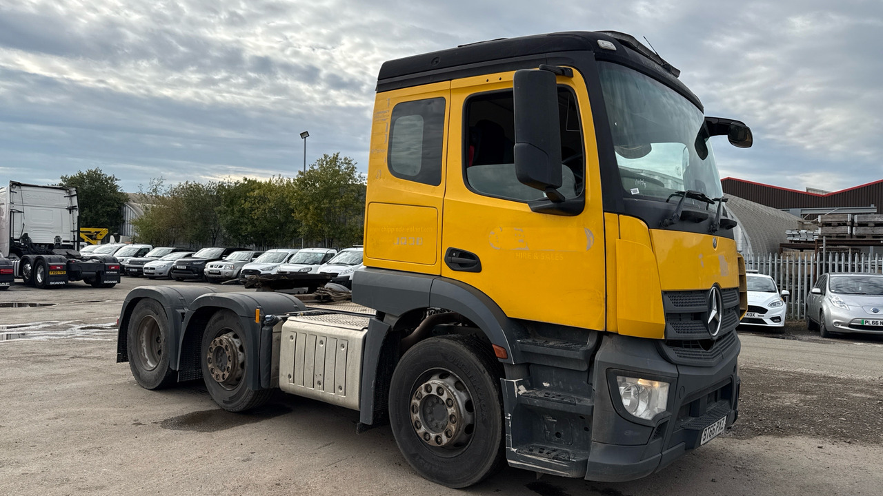 MERCEDES-BENZ ACTROS - Тягач: фото 1 MERCEDES-BENZ ACTROS - Тягач: фото 1