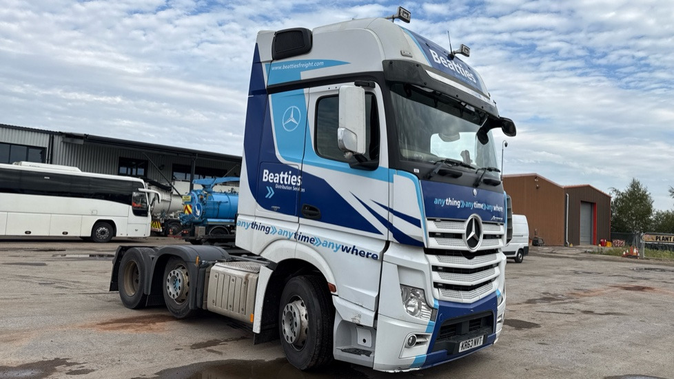 MERCEDES-BENZ ACTROS - Тягач: фото 1 MERCEDES-BENZ ACTROS - Тягач: фото 1