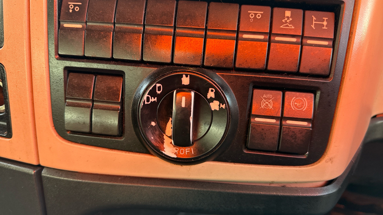 Тягач Man TGS 26.420: фото 10