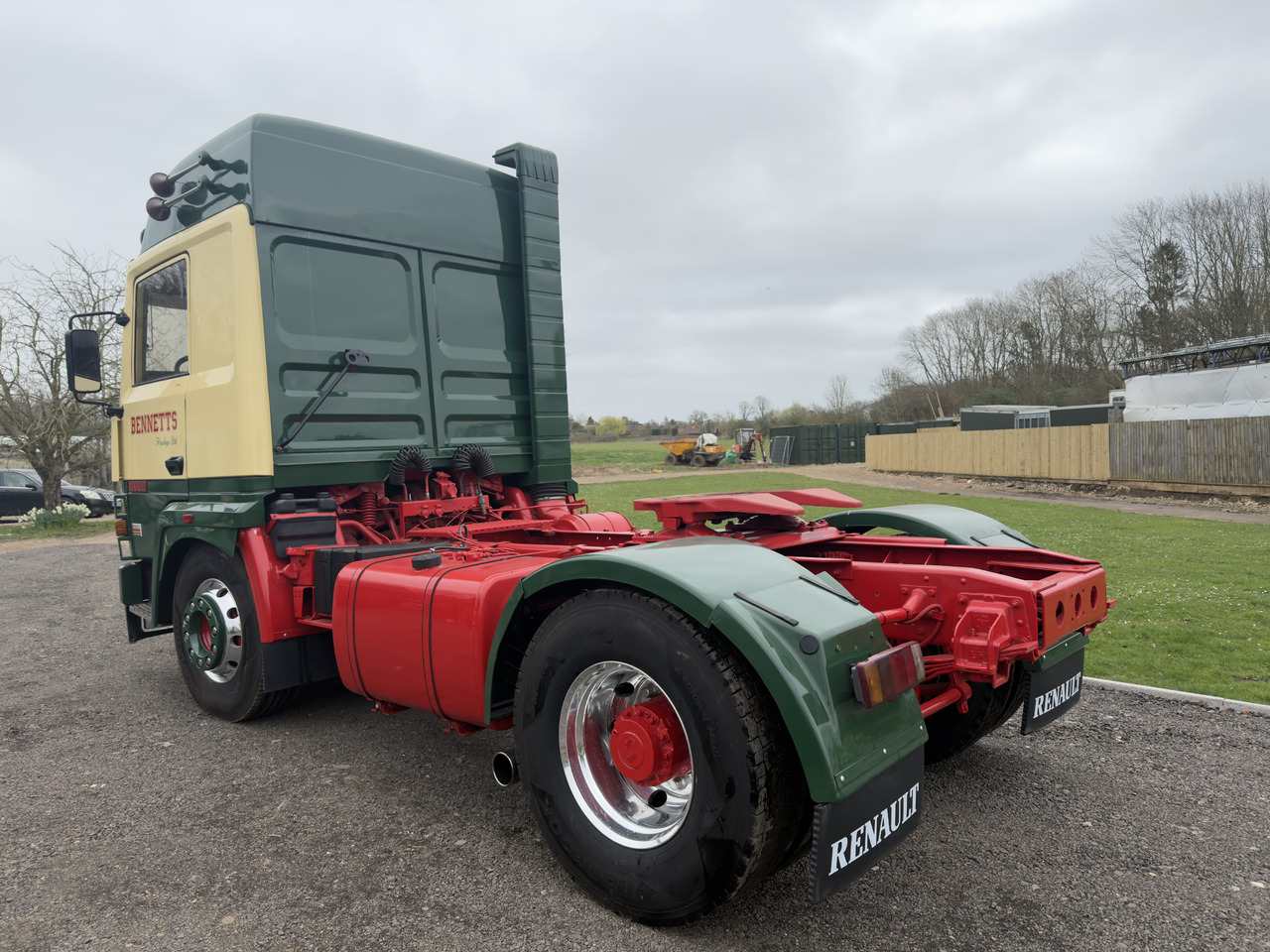 RENAULT R420 V8 - Тягач: фото 2 RENAULT R420 V8 - Тягач: фото 2