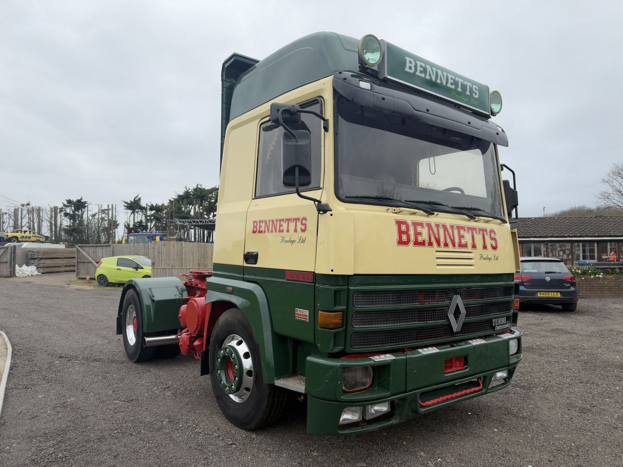 RENAULT R420 V8 - Тягач: фото 1 RENAULT R420 V8 - Тягач: фото 1