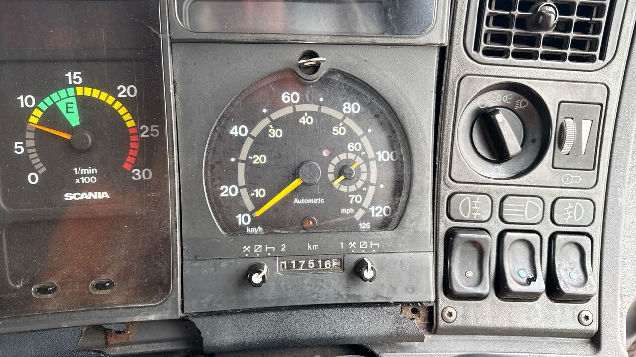 Тягач SCANIA R 164: фото 9