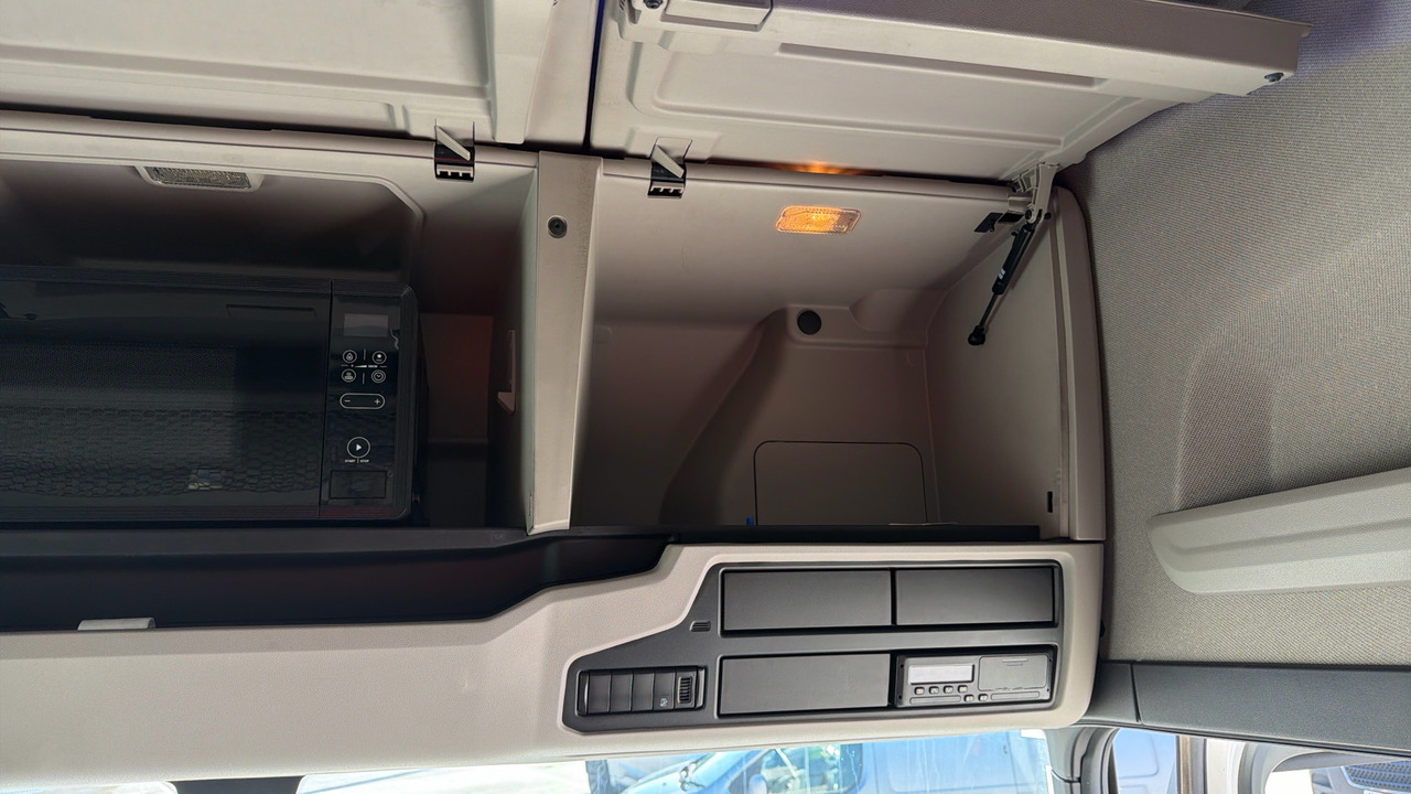 Тягач SCANIA R 450: фото 21 Тягач SCANIA R 450: фото 21