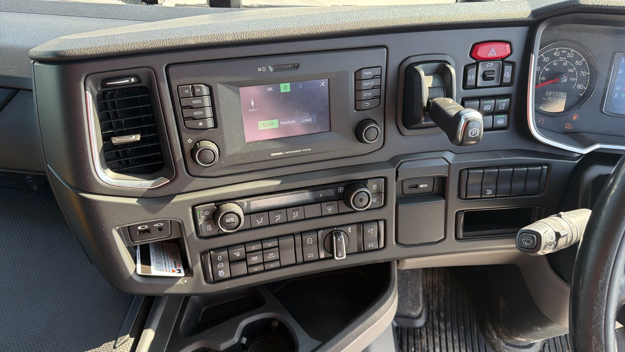 Тягач SCANIA R 450: фото 7 Тягач SCANIA R 450: фото 7