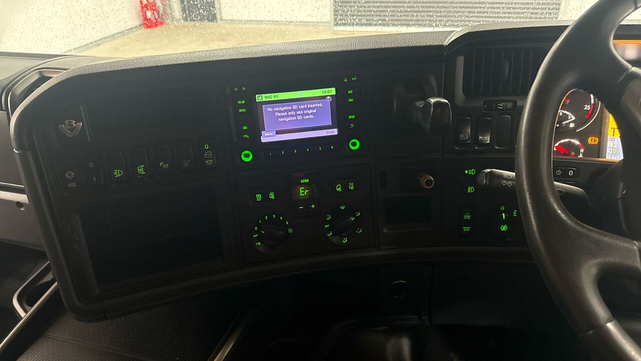 Тягач SCANIA R 560: фото 7 Тягач SCANIA R 560: фото 7