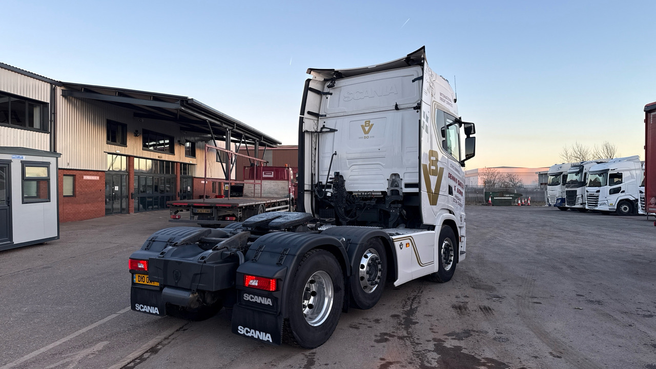 SCANIA S 650 V8 '50TH ANNIVERSARY - Тягач: фото 4 SCANIA S 650 V8 '50TH ANNIVERSARY - Тягач: фото 4