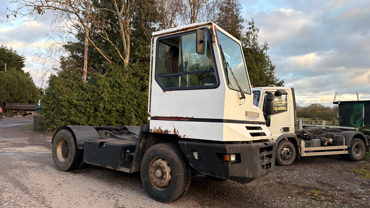 TERBERG YT180 - Тягач: фото 2 TERBERG YT180 - Тягач: фото 2