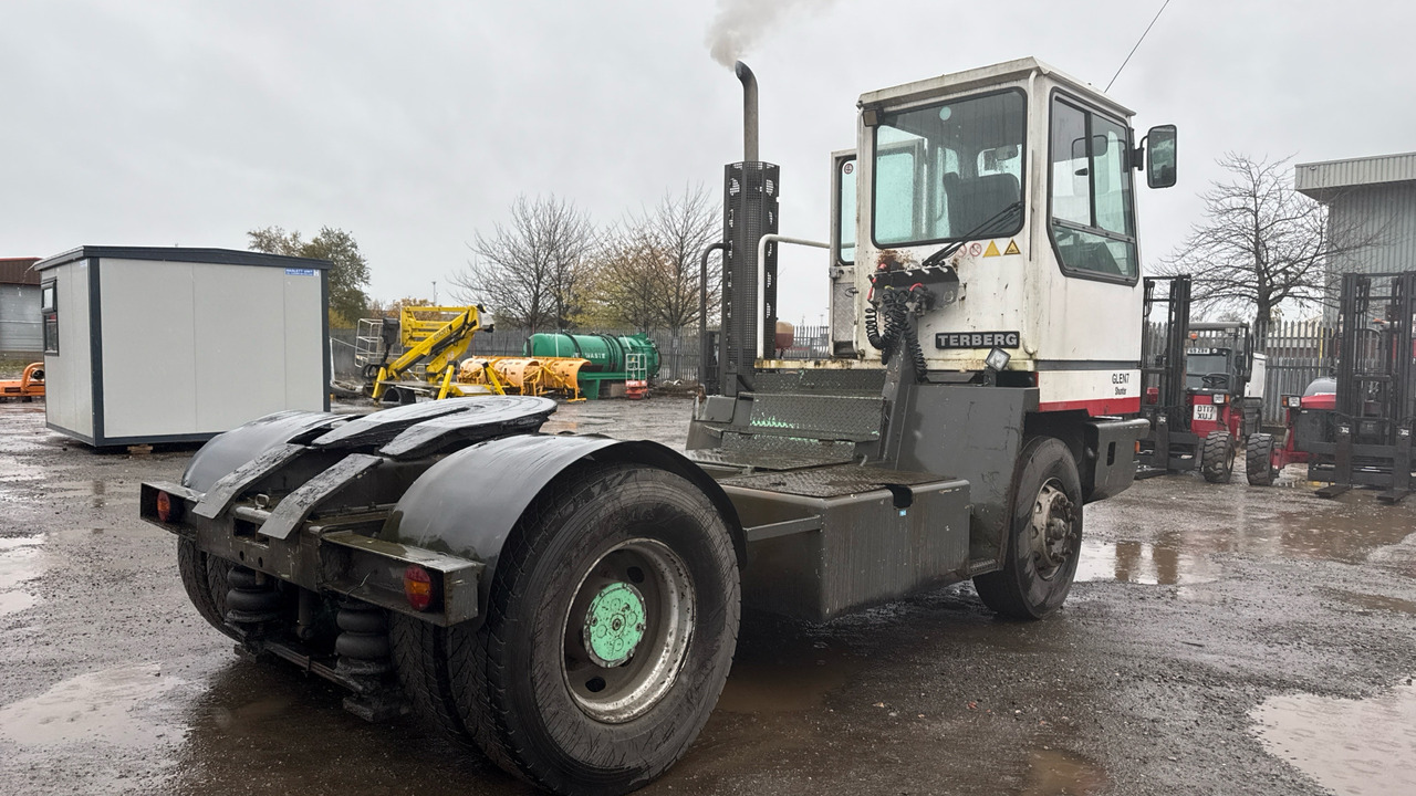 TERBERG YT180 - Тягач: фото 4 TERBERG YT180 - Тягач: фото 4