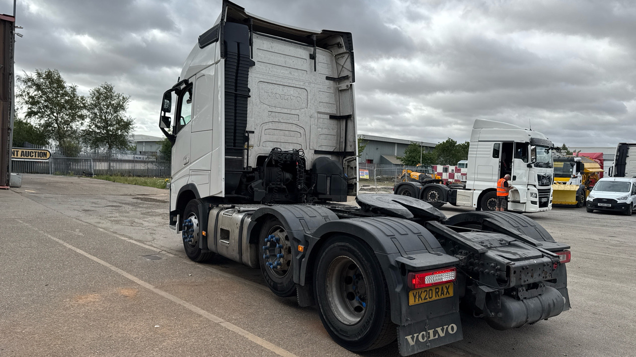 VOLVO FH 460 TURBO COMPOUND - Тягач: фото 3 VOLVO FH 460 TURBO COMPOUND - Тягач: фото 3
