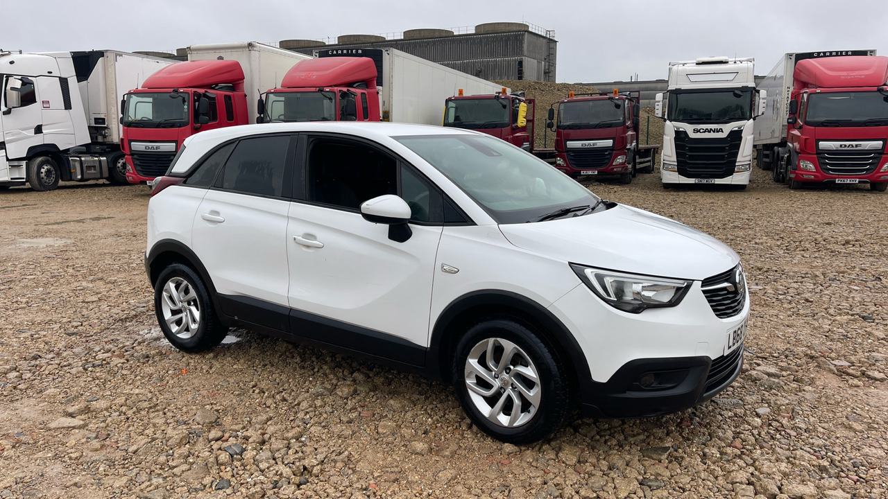VAUXHALL CROSSLAND X 1.2T - Хэтчбек: фото 1 VAUXHALL CROSSLAND X 1.2T - Хэтчбек: фото 1