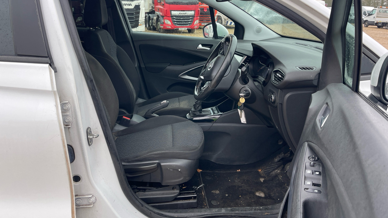 VAUXHALL CROSSLAND X 1.2T - Хэтчбек: фото 5 VAUXHALL CROSSLAND X 1.2T - Хэтчбек: фото 5