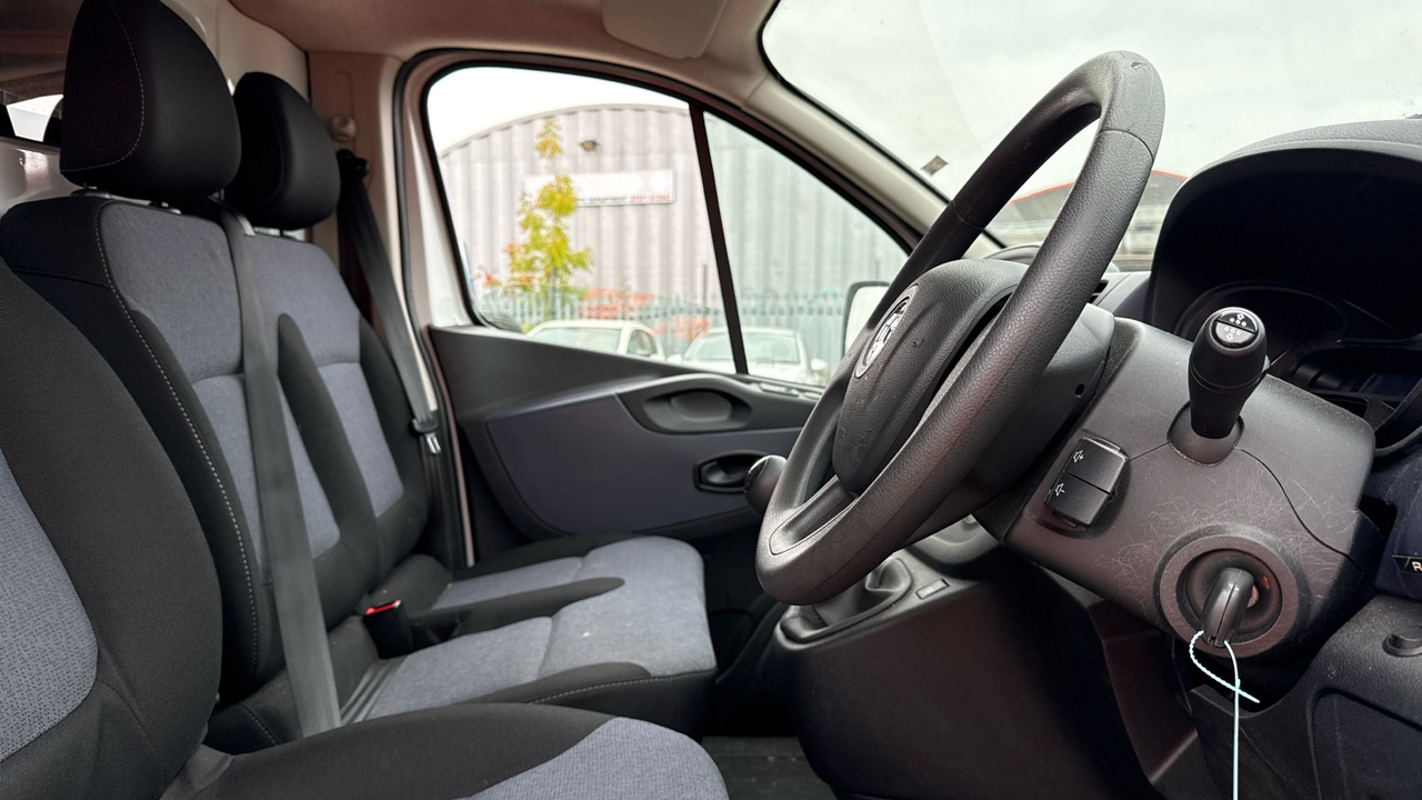 VAUXHALL VIVARO 2700 1.6CDTI 125PS - Легковой фургон: фото 5 VAUXHALL VIVARO 2700 1.6CDTI 125PS - Легковой фургон: фото 5