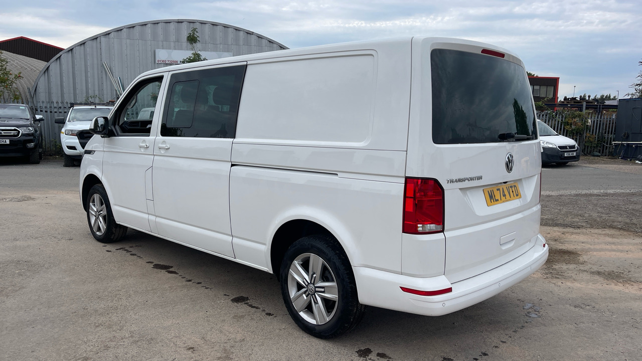 VOLKSWAGEN TRANSPORTER T32 2.0 TDI 150PS HIGHLINE - Грузопассажирский фургон: фото 3 VOLKSWAGEN TRANSPORTER T32 2.0 TDI 150PS HIGHLINE - Грузопассажирский фургон: фото 3