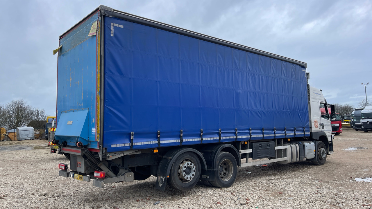 VOLVO FM 370 - Тентованный грузовик: фото 4 VOLVO FM 370 - Тентованный грузовик: фото 4